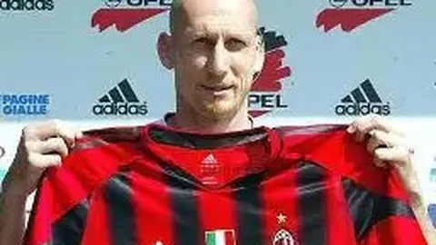 世界冠军先赢后败，一胜两负陷三连败险境，肖国名将境遇令人担忧